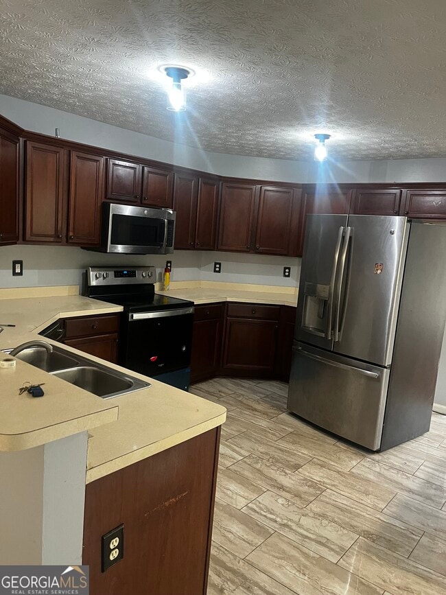 Foto del edificio - 6675 Princeton Park Ct