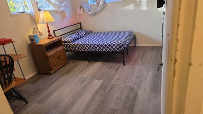 Foto del edificio - 1024 SW 120th St