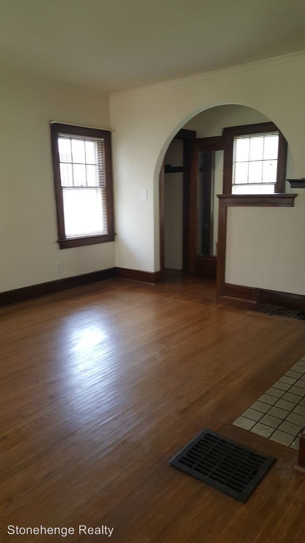 Building Photo - 3 br, 1 bath House - 1567 Hagley