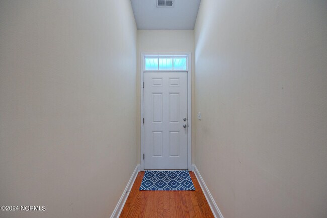 Foto del edificio - 1021 Macklin St