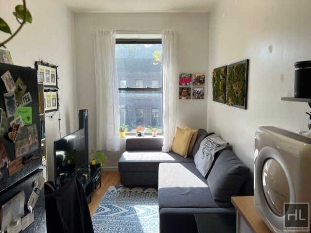 Foto del edificio - 131 West 130th Street