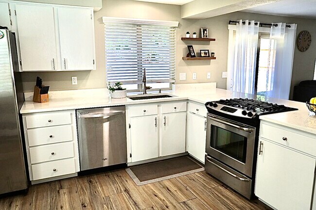 Foto del edificio - 11008 205th Avenue Ct E