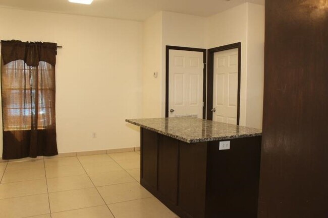 Foto del edificio - 3118 Garfield St