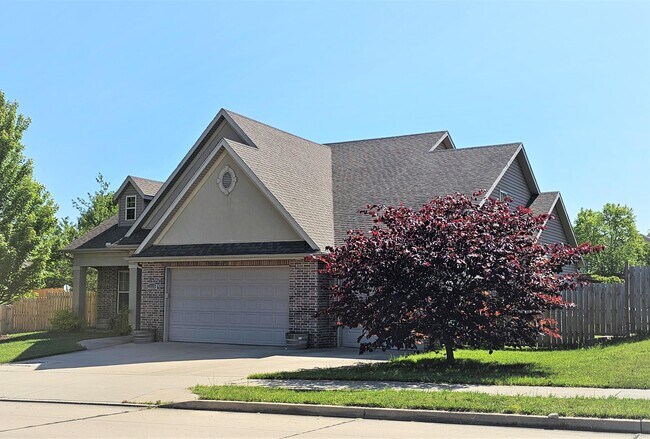 Building Photo - 3210 Belinda Ct