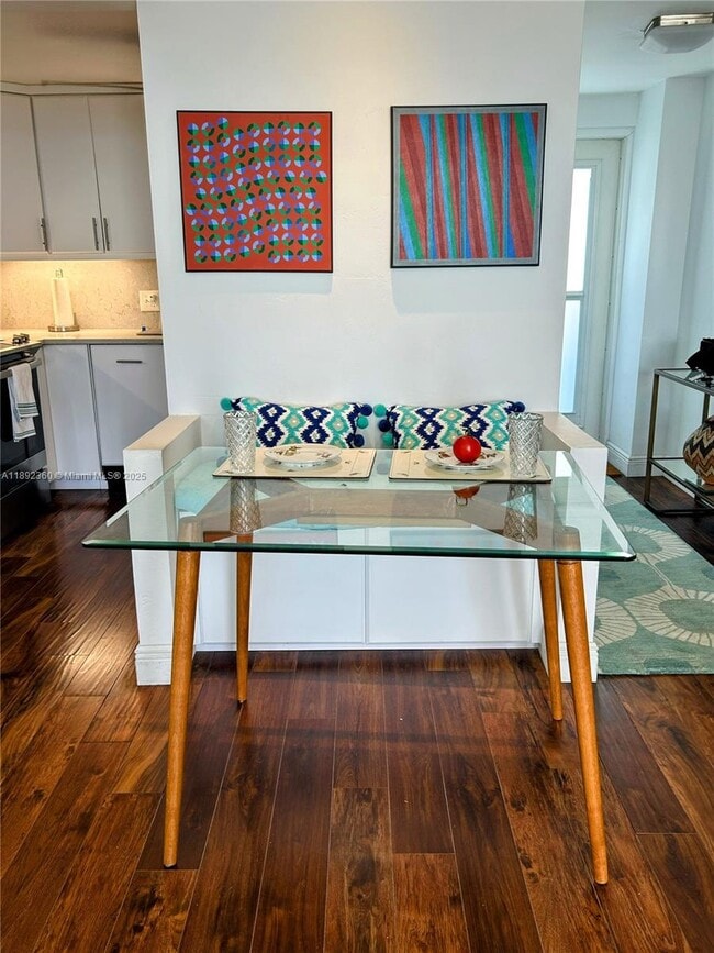 Foto del edificio - 2840 N Ocean Blvd