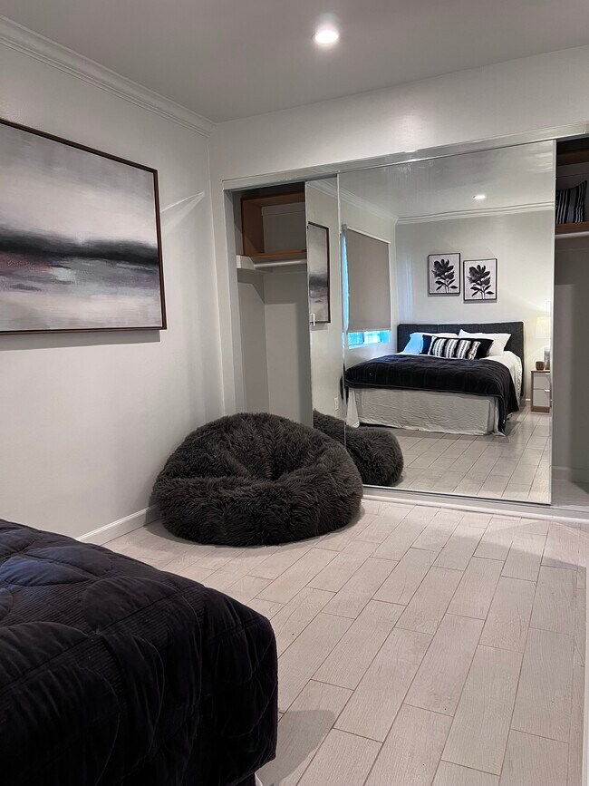Bedroom - 1500 Broadway
