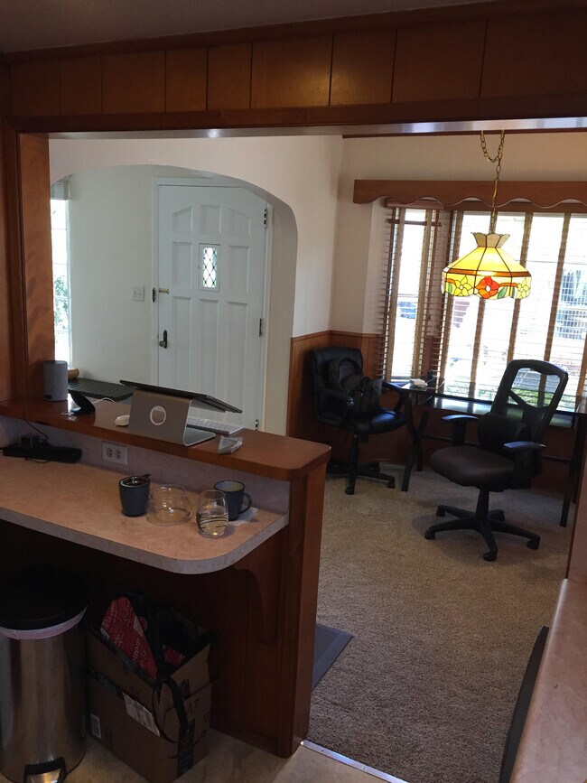 Bar Top & Dining Room - 814 Deal Ct