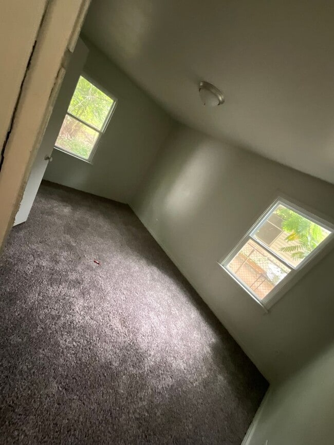 Foto del edificio - 525 W 77th St