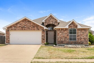 Building Photo - 212 Arrowhead Dr