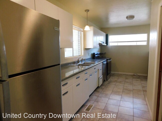 Building Photo - 3 br, 2 bath House - 1309 S Silver Ave