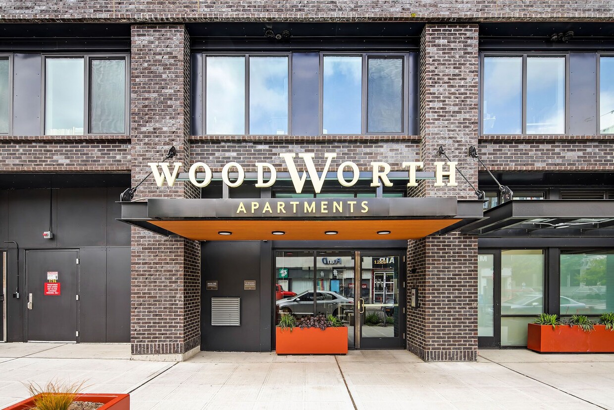 Primary Photo - Woodworth