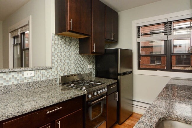 Foto del edificio - 2907 N Mildred Ave