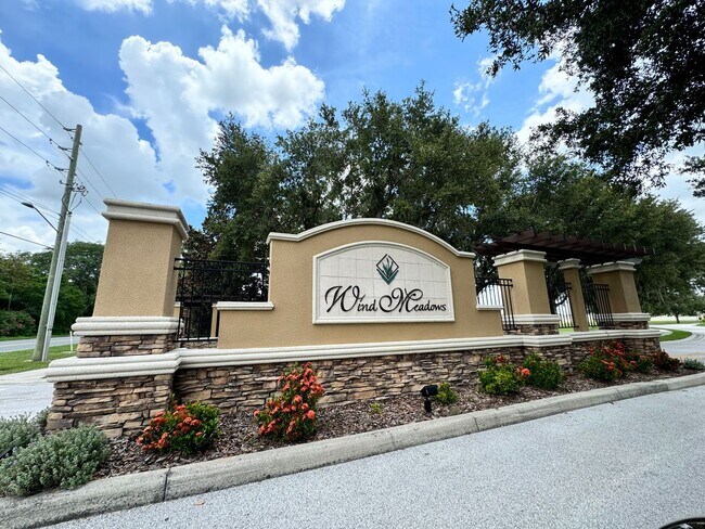 Building Photo - Spacious and Brand New