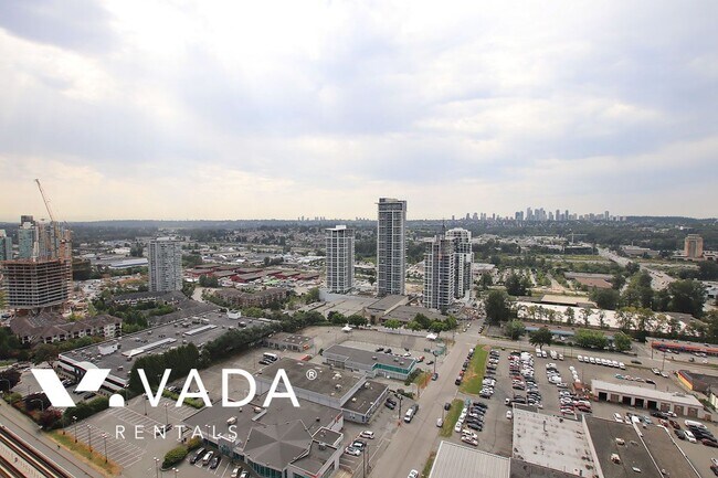 Photo du bâtiment - The Amazing Brentwood Apartment For Rent 2...