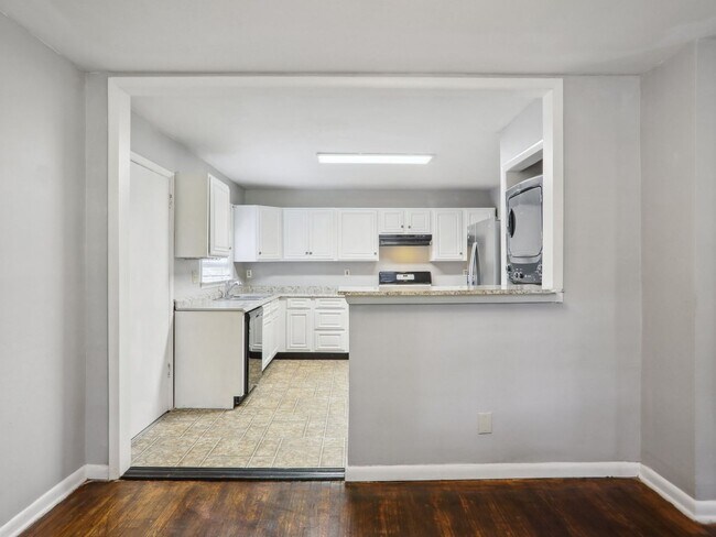 Foto del edificio - 3 Bedroom Duplex in Decatur