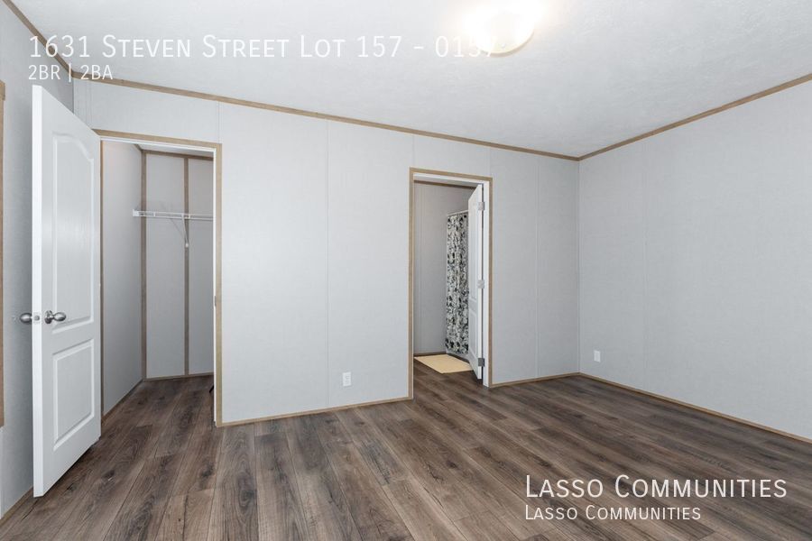 Primary Photo - 1631 Steven St