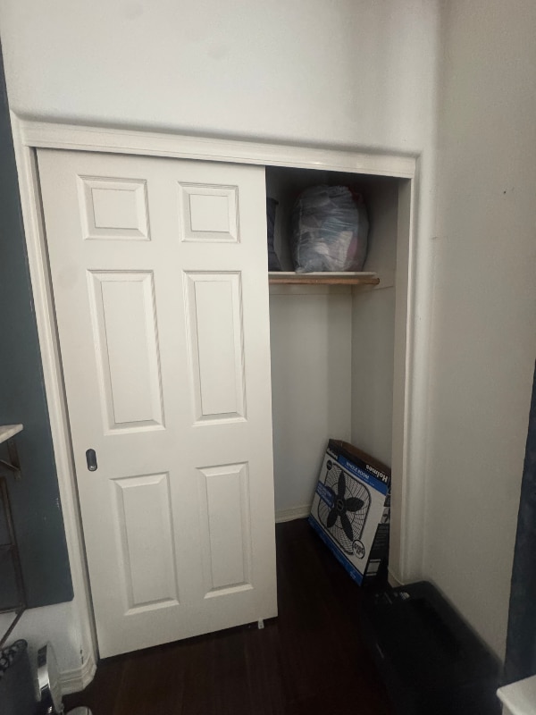 Building Photo - 632 Silk Tree