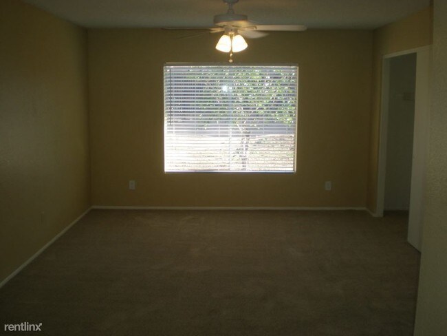 Building Photo - 10710 W Sells Dr