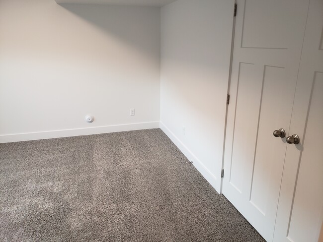 Bedroom - 1641 N 600 E