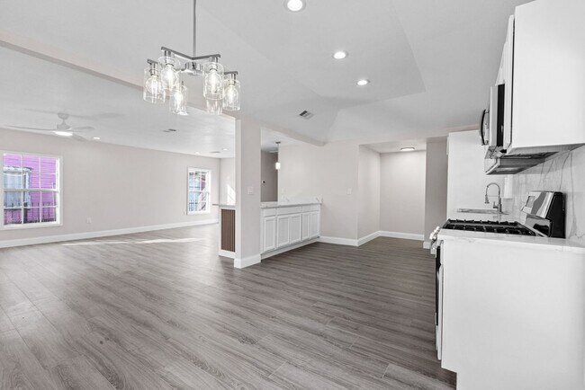 Foto del edificio - 2435 Sharon St