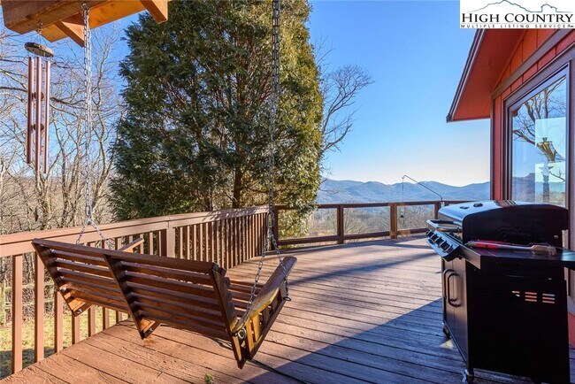 Foto del edificio - 1776 Beech Mountain Pkwy