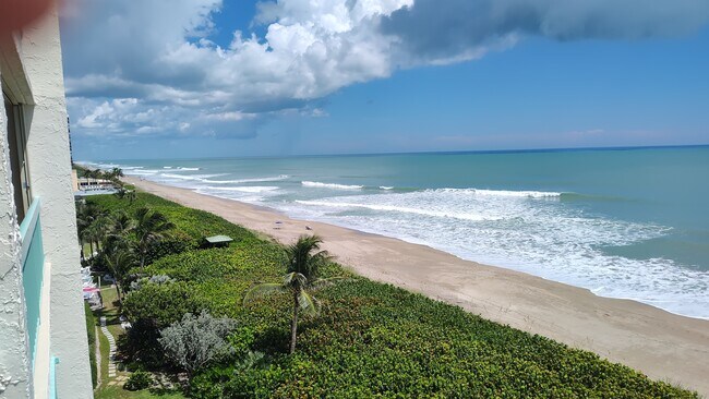 Foto del edificio - 9940 S Ocean Dr