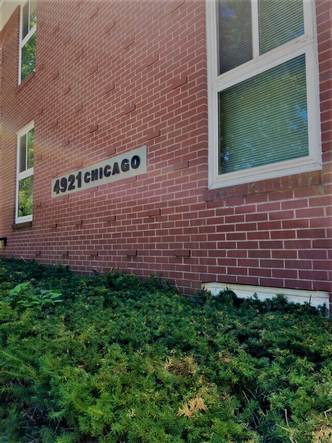 Exterior - 4921 Chicago St