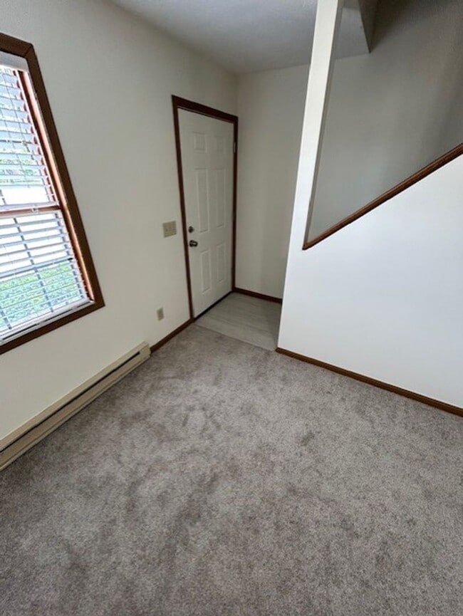 Foto del edificio - 2 Bedroom and 1.5 Bath Townhome - Troy, Ohio!!
