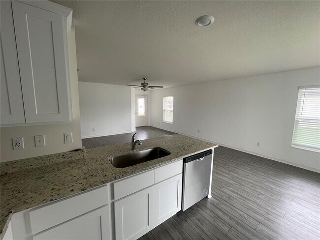 Building Photo - 5335 Entertainment Way