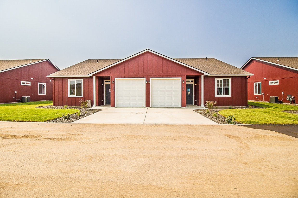 Foto principal - 303 S Marigold Ln