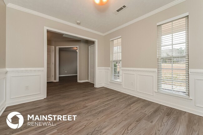 Building Photo - 604 Longstreet Ln