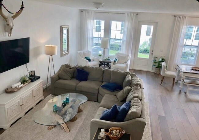 Foto del edificio - 2583 Circolo Ln.