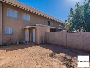 Building Photo - 5875 N 59th Dr