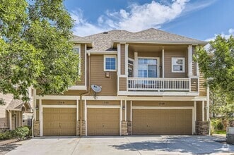 Building Photo - 1350 Carlyle Park Cir
