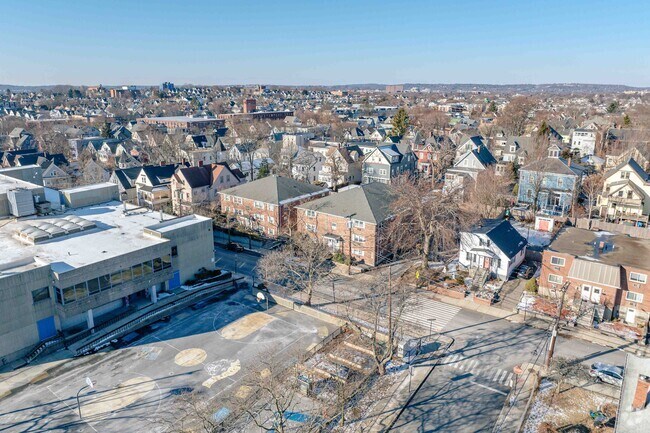 Aerial Context - 112 Sycamore St