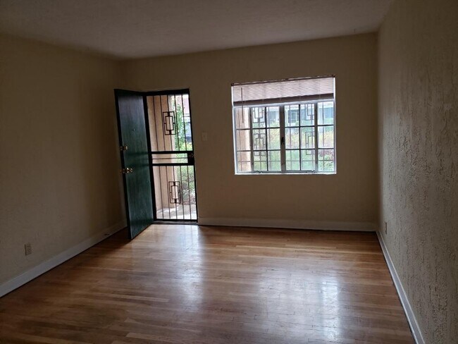 Foto del edificio - 403 11th St SW