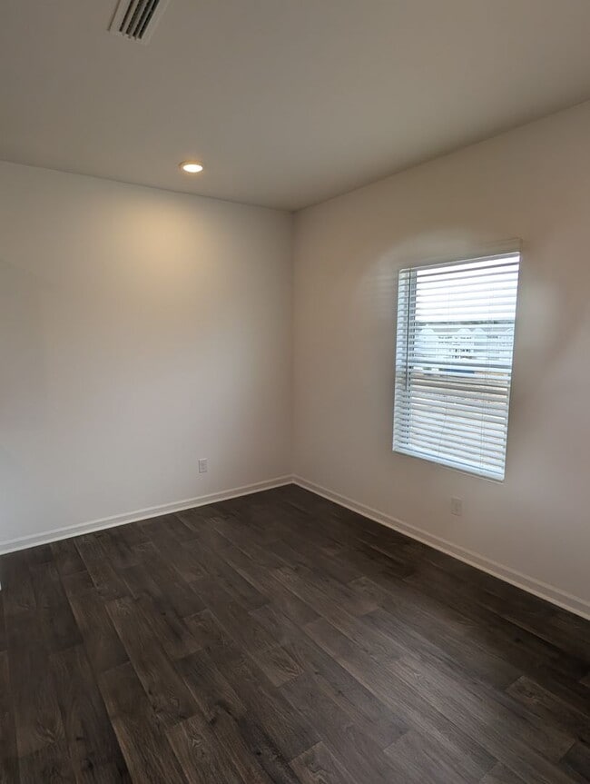 Building Photo - New Single Family Home - 2.5 Miles to I-85