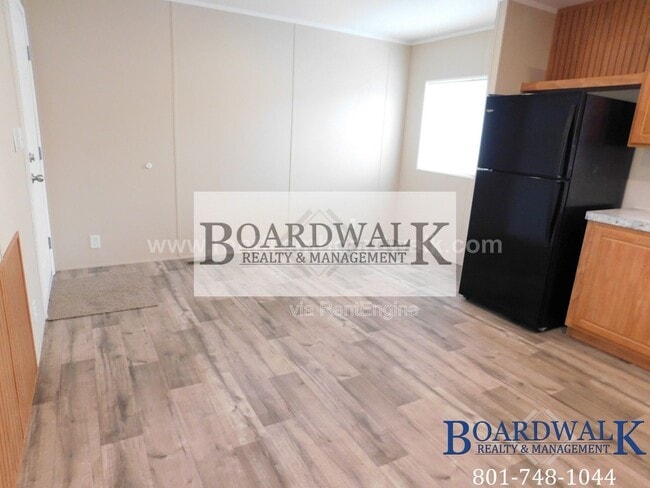 Building Photo - 3114 S 200 E