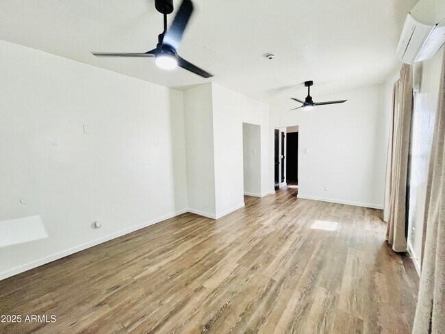 Foto del edificio - 1831 E Sheridan St