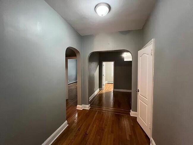 Foto del edificio - 370 Aurora Ave