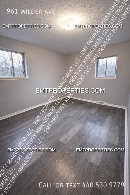 Building Photo - 961 Wilder Ave