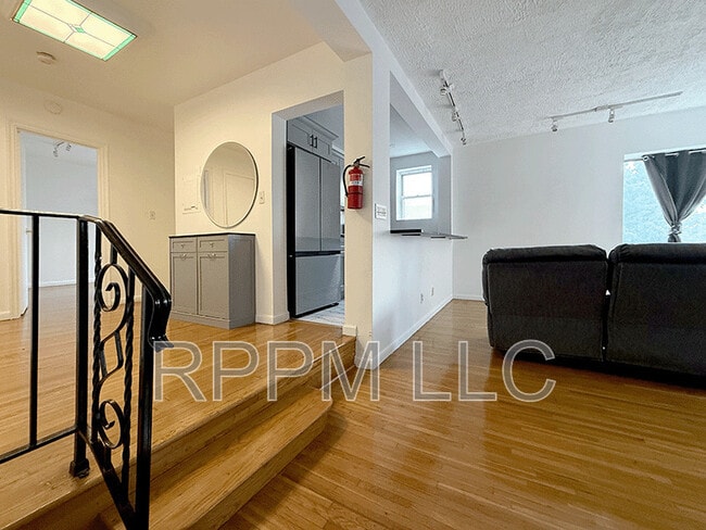 Photo - 19-31 Lyons Ave #612 Apartment
