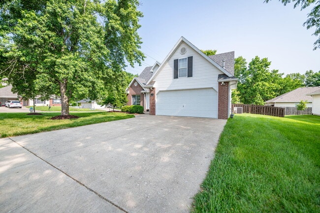 Building Photo - 701 Ames Dr