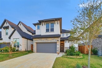 Building Photo - 31719 Hatcher Grv Ln