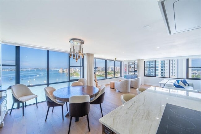 Foto del edificio - 770 S Palm Ave