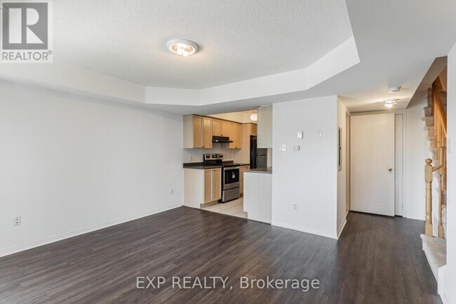 Building Photo - 2265 Bur Oak Ave