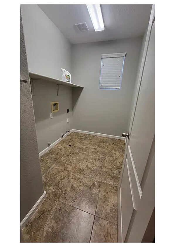 Foto principal - 1750 Bella Lago Dr