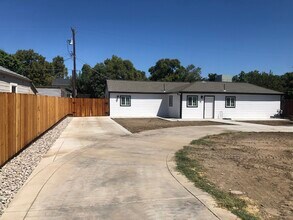 Building Photo - 648 Jefferson Ave