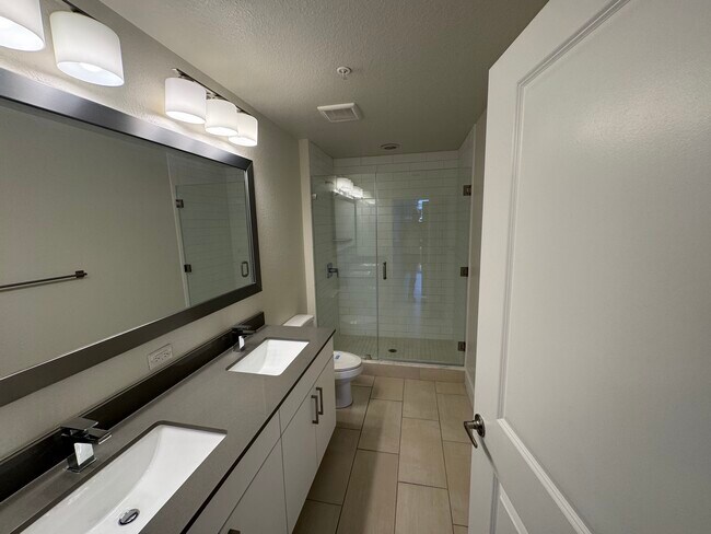 Foto del edificio - 520 NE 26th St