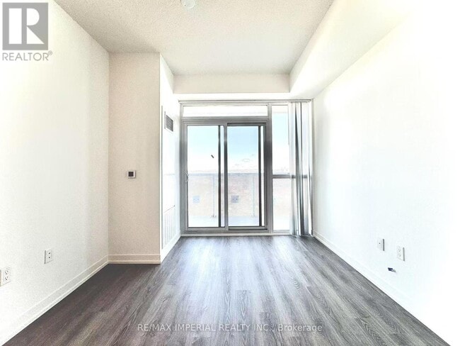 Building Photo - 8 Interchange Wy